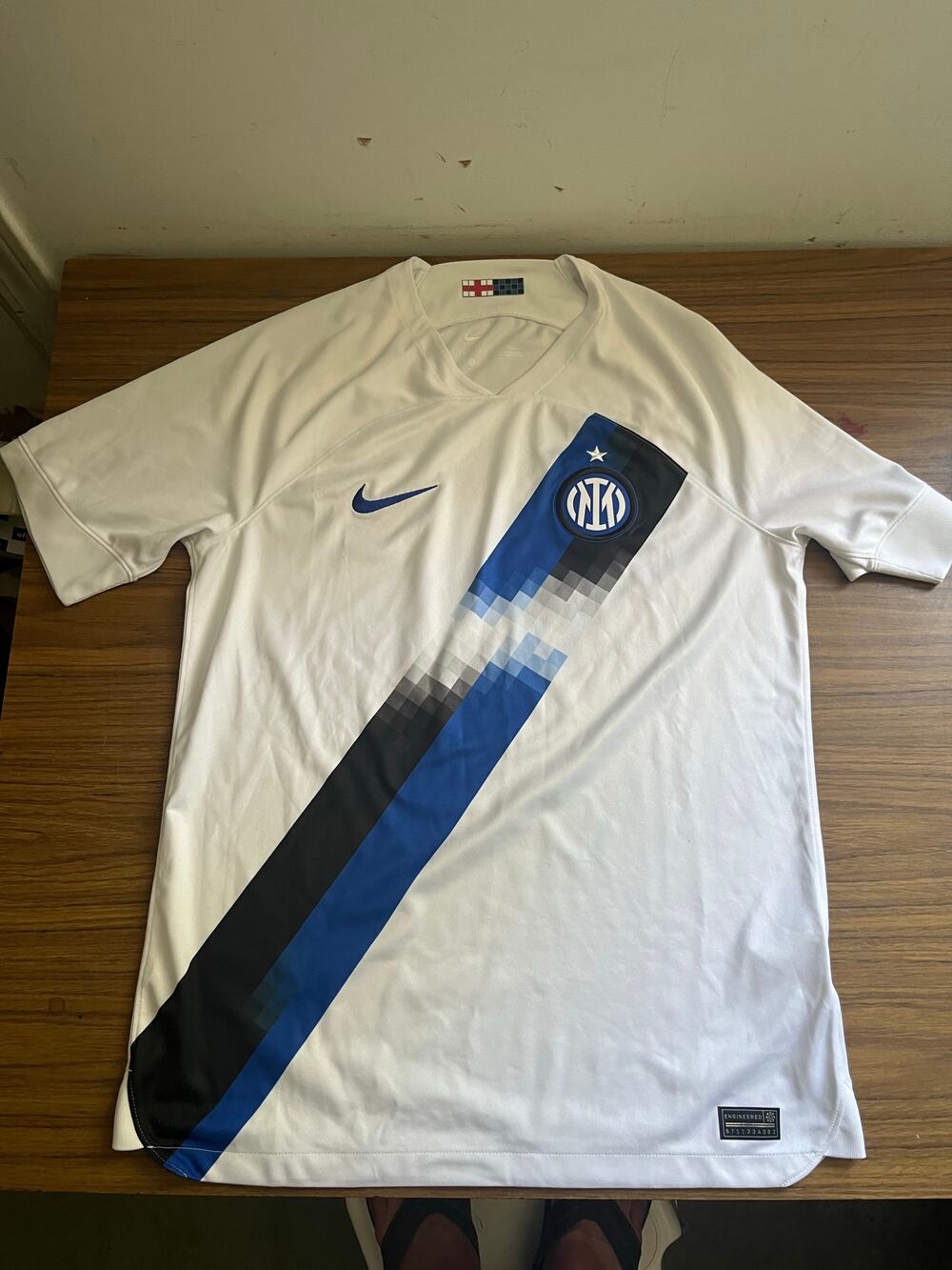 Nike Inter Milan white soccer jersey with blue diagonal stripe, short sleeve, si